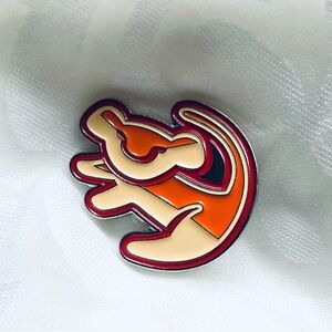 NWOT Lion King Simba Enamel Pin Brooch - Stainless Steel, 0.9" x 1.1"